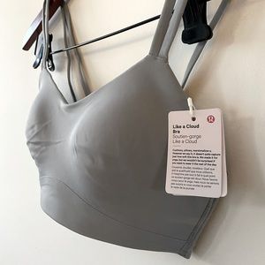 Grey Lululemon sports bra